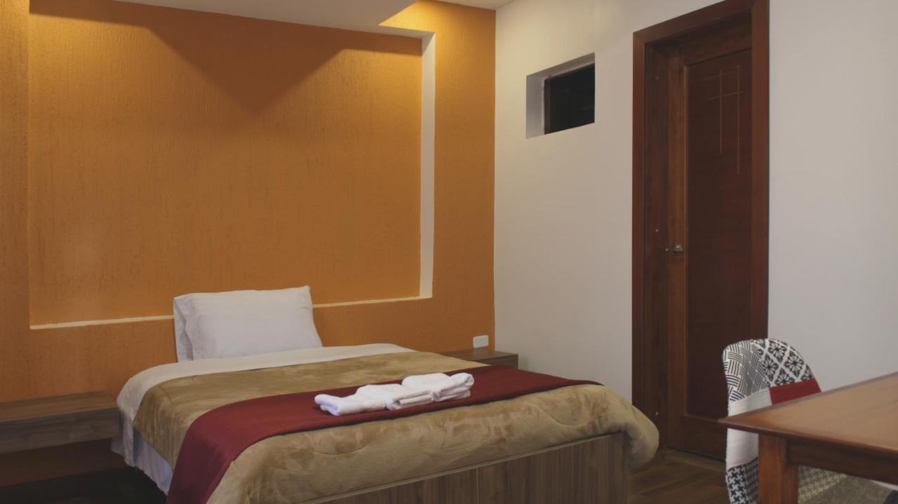كوينكا Hostal Nizza المظهر الخارجي الصورة