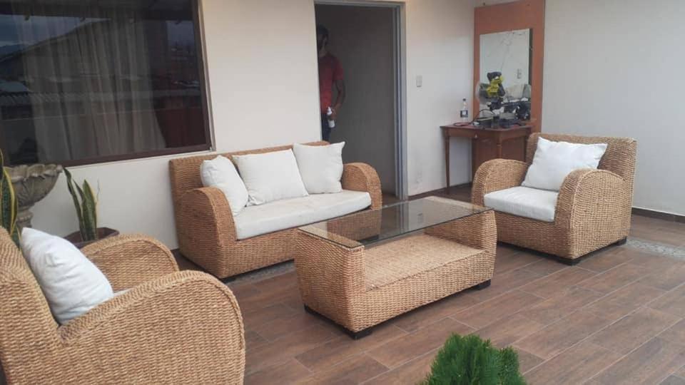 كوينكا Hostal Nizza المظهر الخارجي الصورة